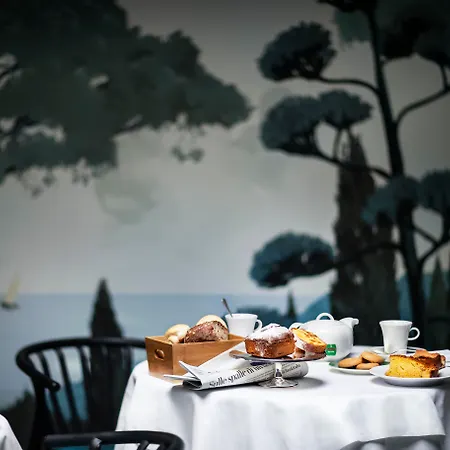 Plaza E De Russie - Relais & Chateaux Готель 5*