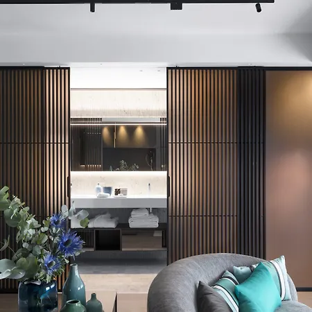 Hotel Plaza E De Russie - Relais&châteaux 5*