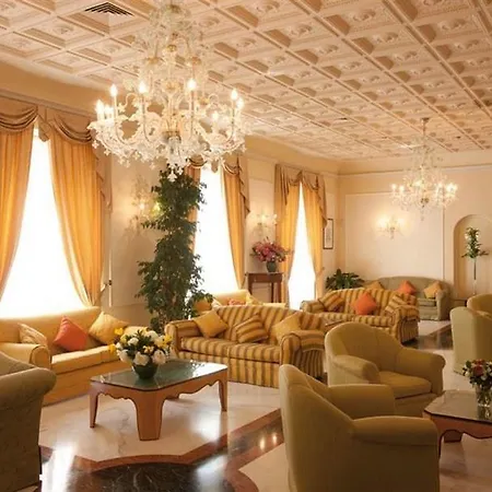 Hotel Plaza E De Russie - Relais&châteaux 5*