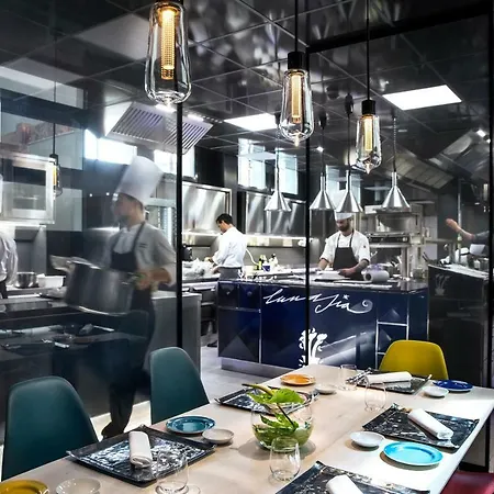 Plaza E De Russie - Relais&châteaux Hotel 5*