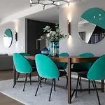 Plaza E De Russie - Relais & Chateaux 5*