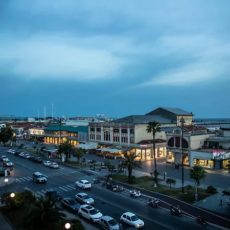 Otel Plaza E De Russie - Relais & Chateaux Viareggio