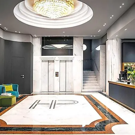 Hotel Plaza E De Russie - Relais & Chateaux 5*