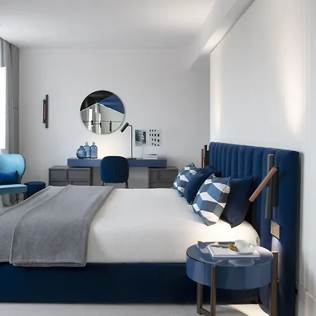 Plaza E De Russie - Relais & Chateaux Отель 5*