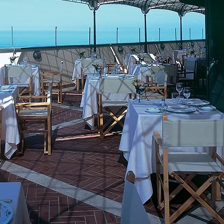 Plaza E De Russie - Relais & Chateaux Otel 5*