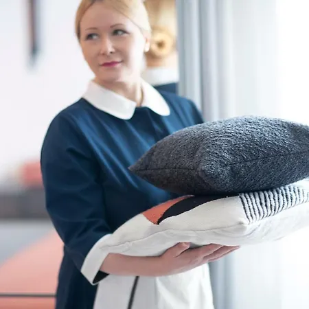 Plaza E De Russie - Relais & Chateaux 5*