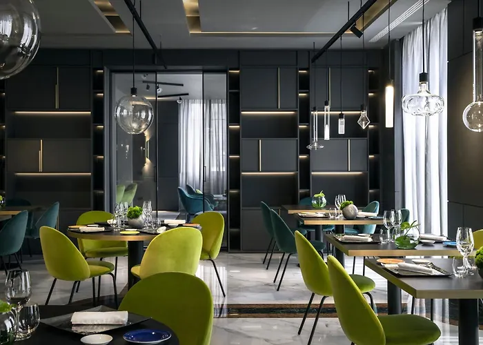 Plaza E De Russie - Relais & Chateaux