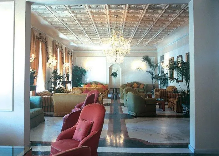 Hotel Plaza E De Russie - Relais & Chateaux