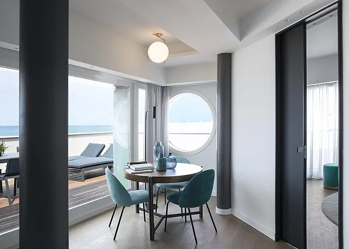 Plaza E De Russie - Relais & Chateaux Viareggio