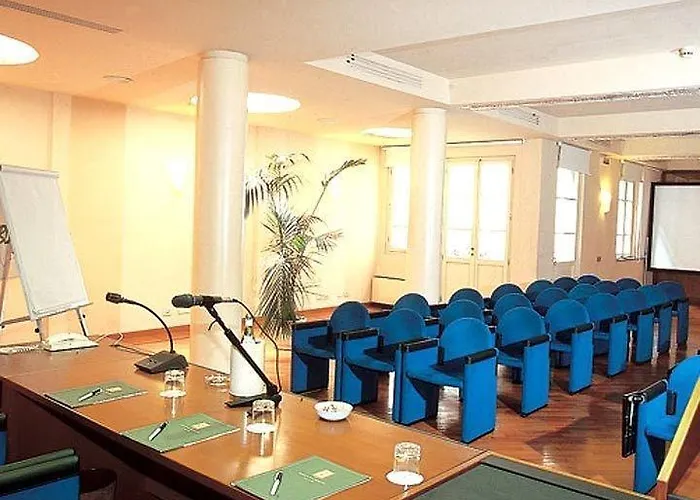 Hotel Plaza E De Russie - Relais & Chateaux