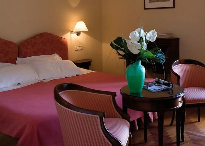 Plaza E De Russie - Relais & Chateaux