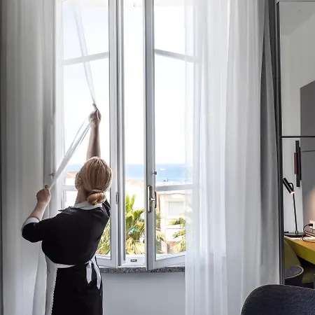Hotel Plaza E De Russie - Relais&châteaux 5*