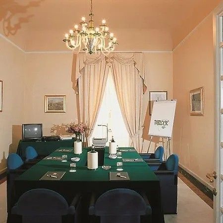 Plaza E De Russie - Relais&châteaux