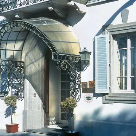 Plaza E De Russie - Relais&châteaux 5*