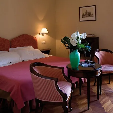 Plaza E De Russie - Relais&châteaux